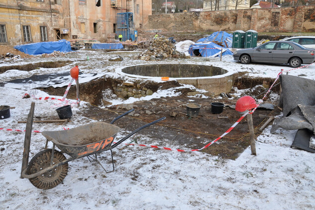 V lednu začal záchranný archeologický průzkum u kašny, kudy bude procházet nový úsek zde přerušené štoly Q.